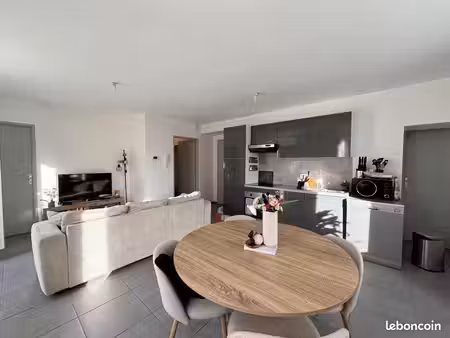 appartement 3 pièces 61 m²