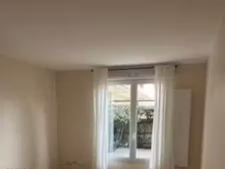 location studio 25 31 m² rueil-malmaison