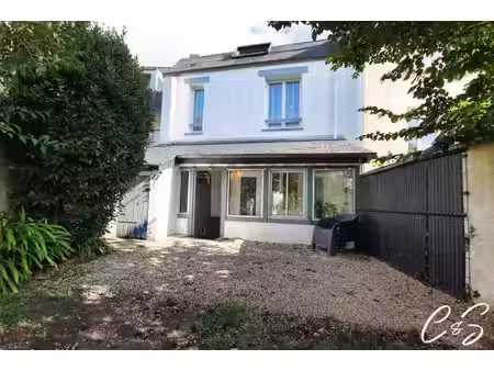 le charme de l'ancien avec jardin en plein centre-ville