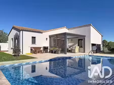 vente maison 4 pièces 123 m² à surgères (17700)  475 000 €