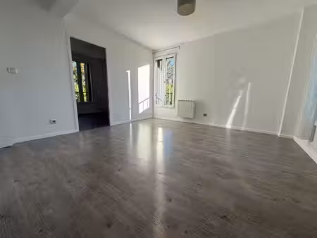 location appartement 3 pièces  51.57m²  dourdan