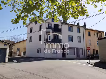 ambérieu-en-bugey : immeuble de rapport de 6 appartements et 1 local  à proximité immédiat