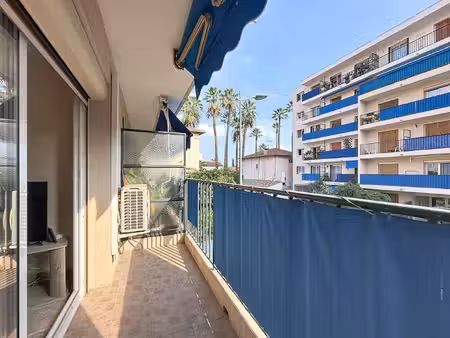 golfe-juan un 2 pièces lumineux au calme  avec deux terras