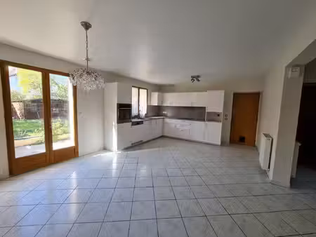 à louer maison familiale de 128 m2 bures-sur-yvette  qua