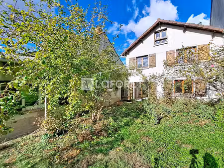 maison familiale 5 pièces de 76m2 avec une habitation indépendante de 37 m2? le petit robi
