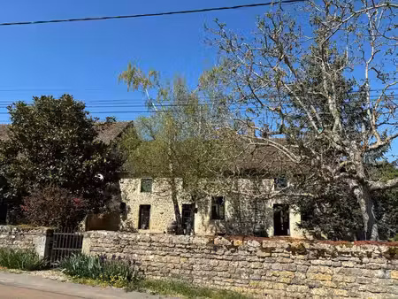 très rare bourgogne cote chalonnaise – magnifique propriete