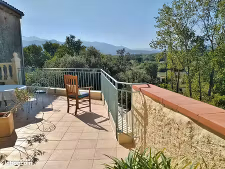 grand appartement avec 2 terrasses