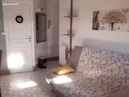 studio meublé 17 m2  place bichon  angers