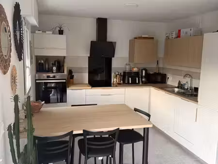 appartement t3 de 58 m² rénové à neuf – auray – 866 cc