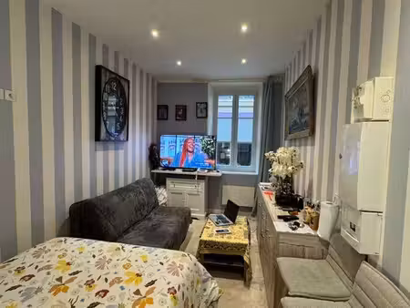 studio refait à neuf