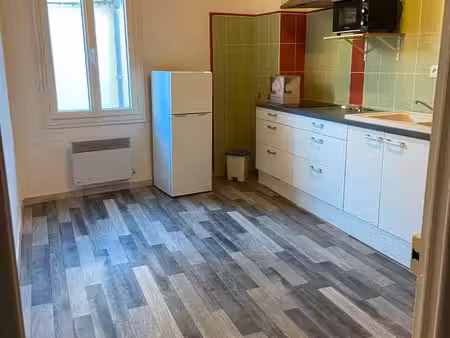 location appartement t2 centre ville vauvert