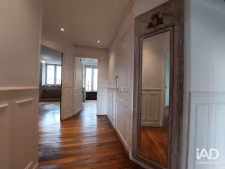 location bureaux 97 m²