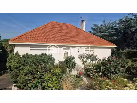 maison de 116 m² sur sous sol à antoigné !