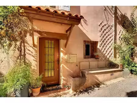 a vendre en exclusivite ! lentier  maison de village 3 pièces de 70 m2