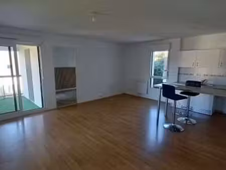 location appartement 2 pièces à vannes vincin (56000) : à louer 2 pièces / 48m² vannes vin