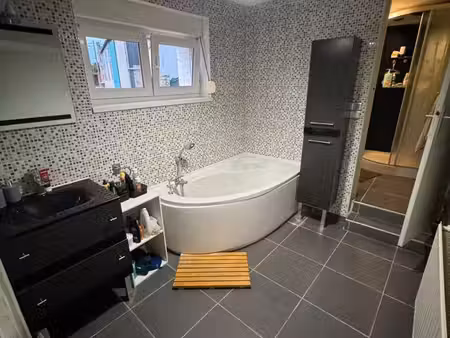 vente maison cantin avec jardin  4 pièces  1 chambre possibilité 2 et place de parking