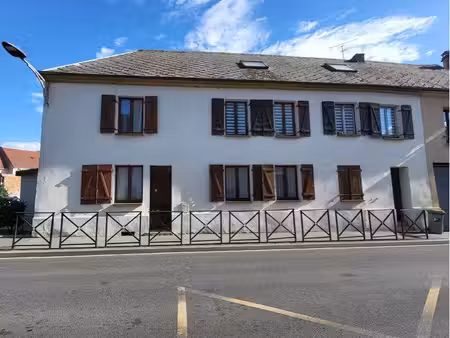 « rare sur courtry maison de ville 220 m²  5 chambres  jardin privatif et cave voûtée de 1
