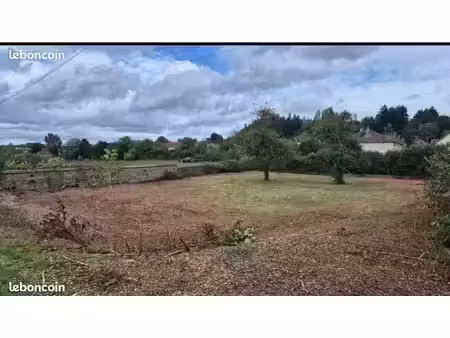 terrain 1400m2