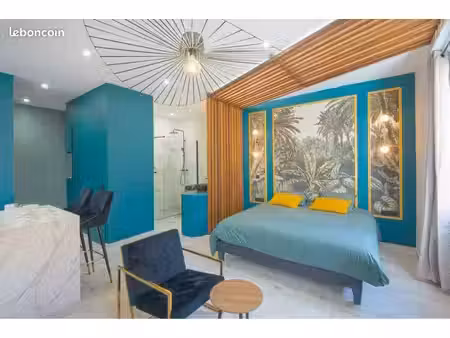 grand studio au cœur du panier - bail meublé