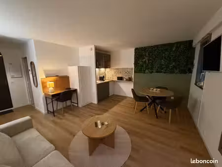 studio bord de seine