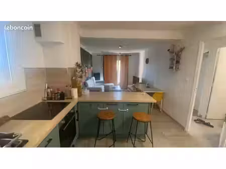 bel appartement meublé dans petite résidence calme