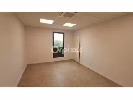 vente bureaux bizanos 64320 20m²