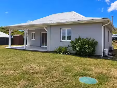 location maison 4 pièces 90.74 m² à le diamant (97223)  1 761 €