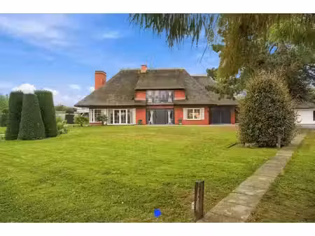 ruime villa op een perceel van 2.877m²