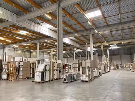 location entrepôt / local d'activités les pennes mirabeau 6 603 m²