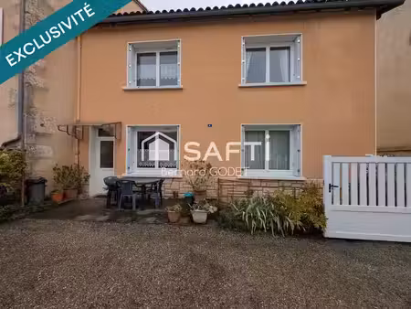 vente immeuble 0 pièces 151 m² à ruffec (16700)  145 000 €
