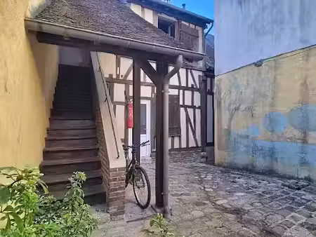 vente immeuble 5 pièces 106.9 m² à montargis (45200)  374 400 €
