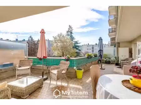 appartement de luxe 3 chambres en vente à le chesnay  île-de-france