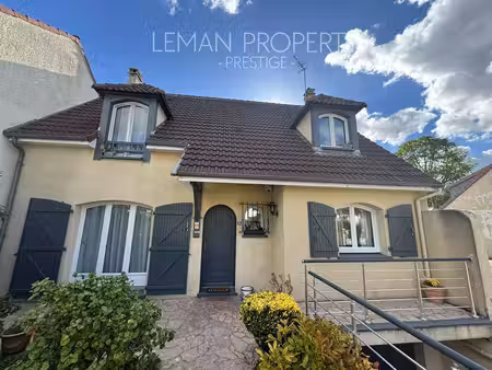 maison de prestige de 146 m2 en vente le mesnil-saint-denis  île-de-france