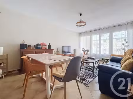 appartement à vendre - 3 pièces - 66 27 m2 - troyes - 10 - champagne-ardenne