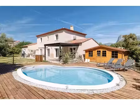 location villa 8 pièces