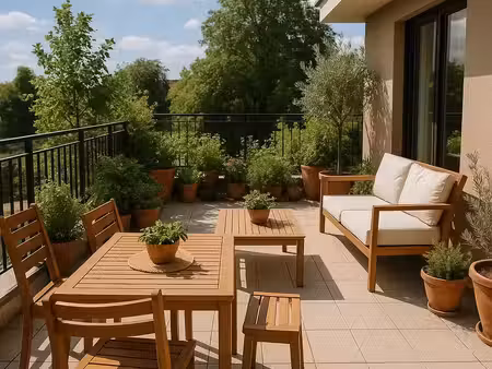 magnifique 4p traversant de 85m² avec 14m² de terrasse et parking