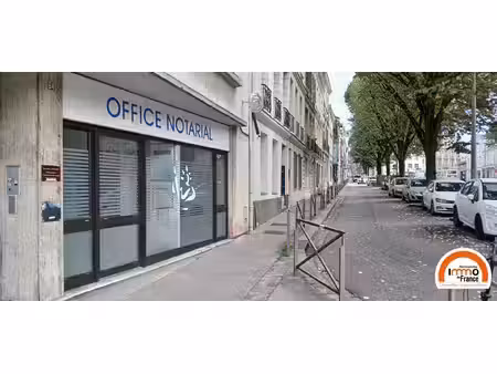 location local commercial