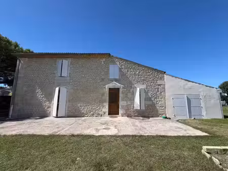 maison en pierre à vendre secteur barzan