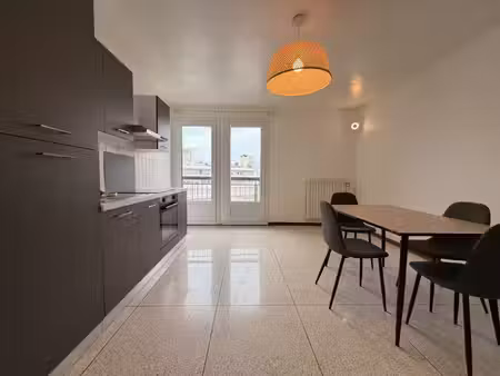 t2 meuble timone
