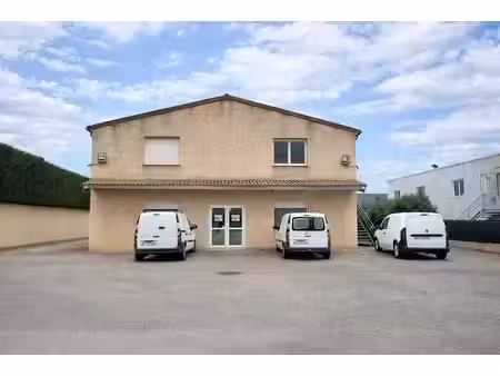 location locaux professionnels 3 pièces 110 m² à gardanne (13120)  960 €