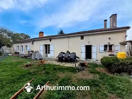 vente maison 5 pièces 118 m2 à saint-jean-d'angély