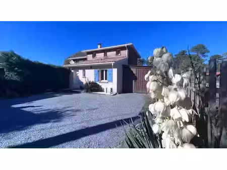 vente maison 4 pièces 78 m² à hourtin (33990)  270 000 €