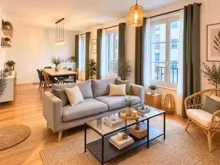 brest – hyper-centre | bel appartement lumineux aux beaux volumes
