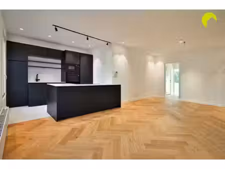 appartement te koop in wilrijk met 2 slaapkamers