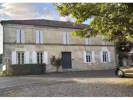 vente maison 8 pièces 342 m² à brizambourg (17770)  350 000 €