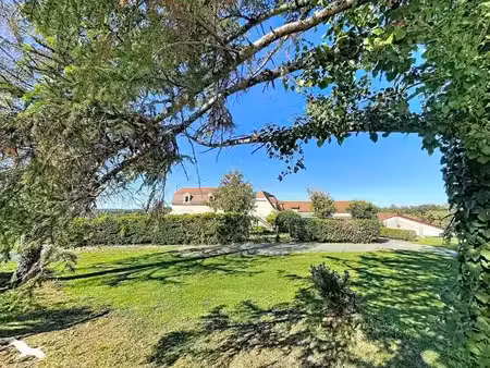 vente maison 12 pièces 422 m² à bassillac et auberoche (24330)  369 600 €