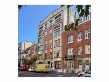 appartement à vendre avec terrasse et 2 chambres   ixelles (vbe80843)