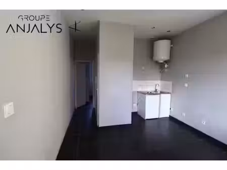 location appartement 1 pièce 27m² venissieux 69200