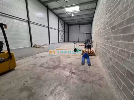 location local commercial