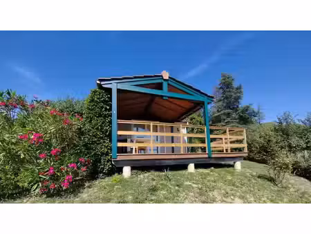 chalet avec grande terrasse + terrain dans un parc de loisir résidentiel à 8 minutes de au